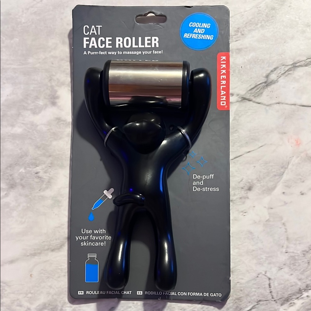 Kikkerland Black Cat Face Roller